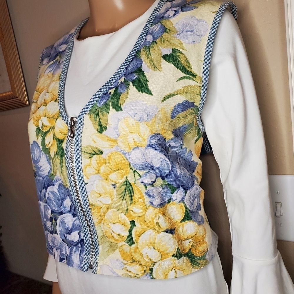 VTG Coldwater Creek floral denim‎ sleeveless vest